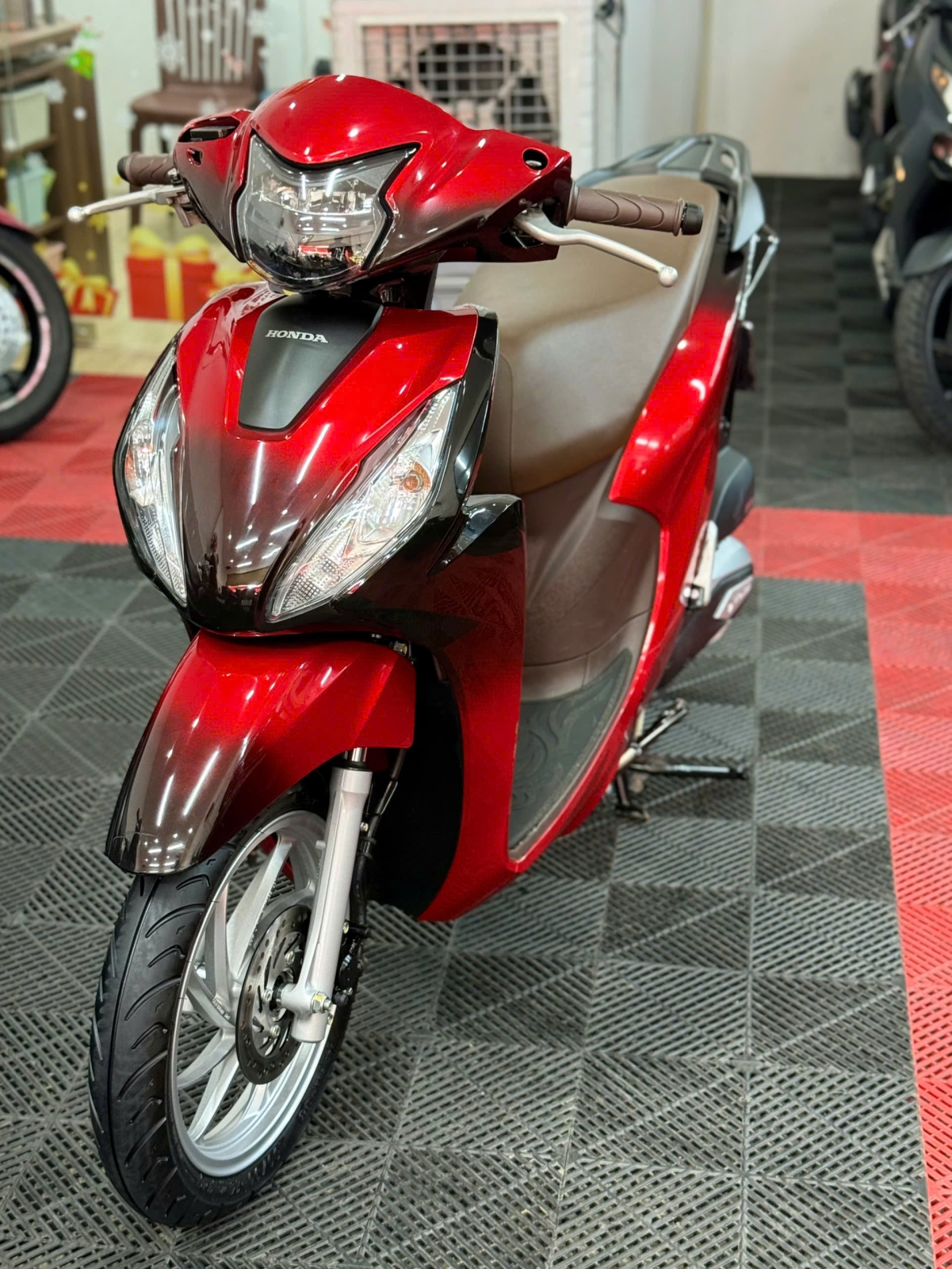 Honda Vision 2000km 2025 50AA-07121