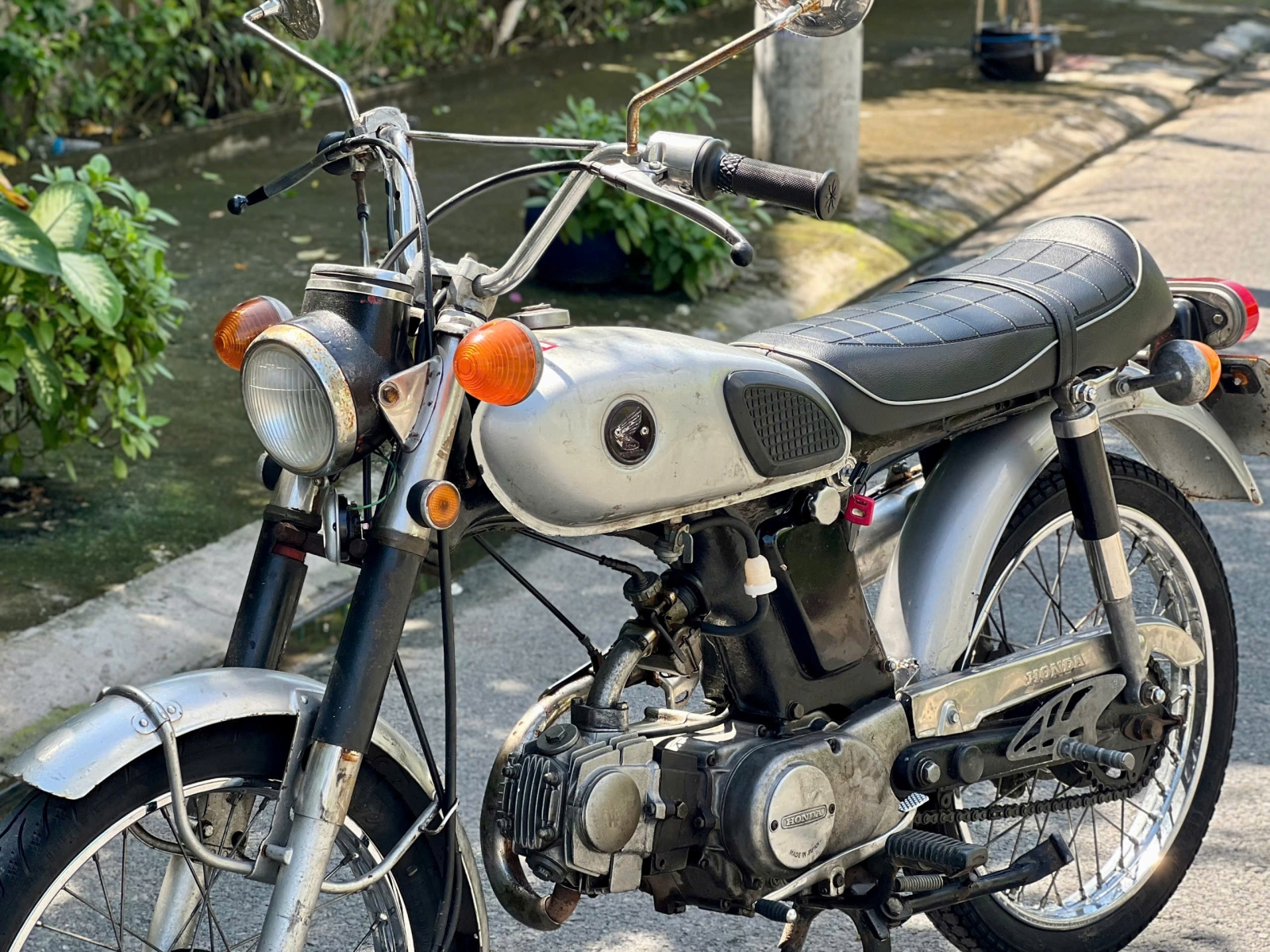 Honda 67 Biển: 83FB-6083
