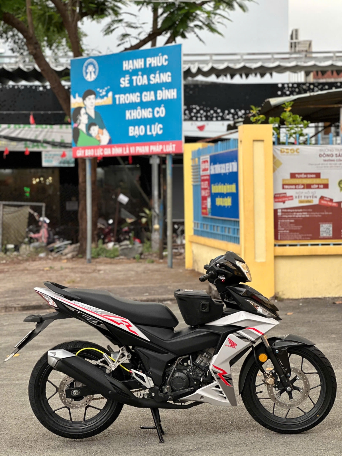 HONDA WINNER V1 68AB-876.16