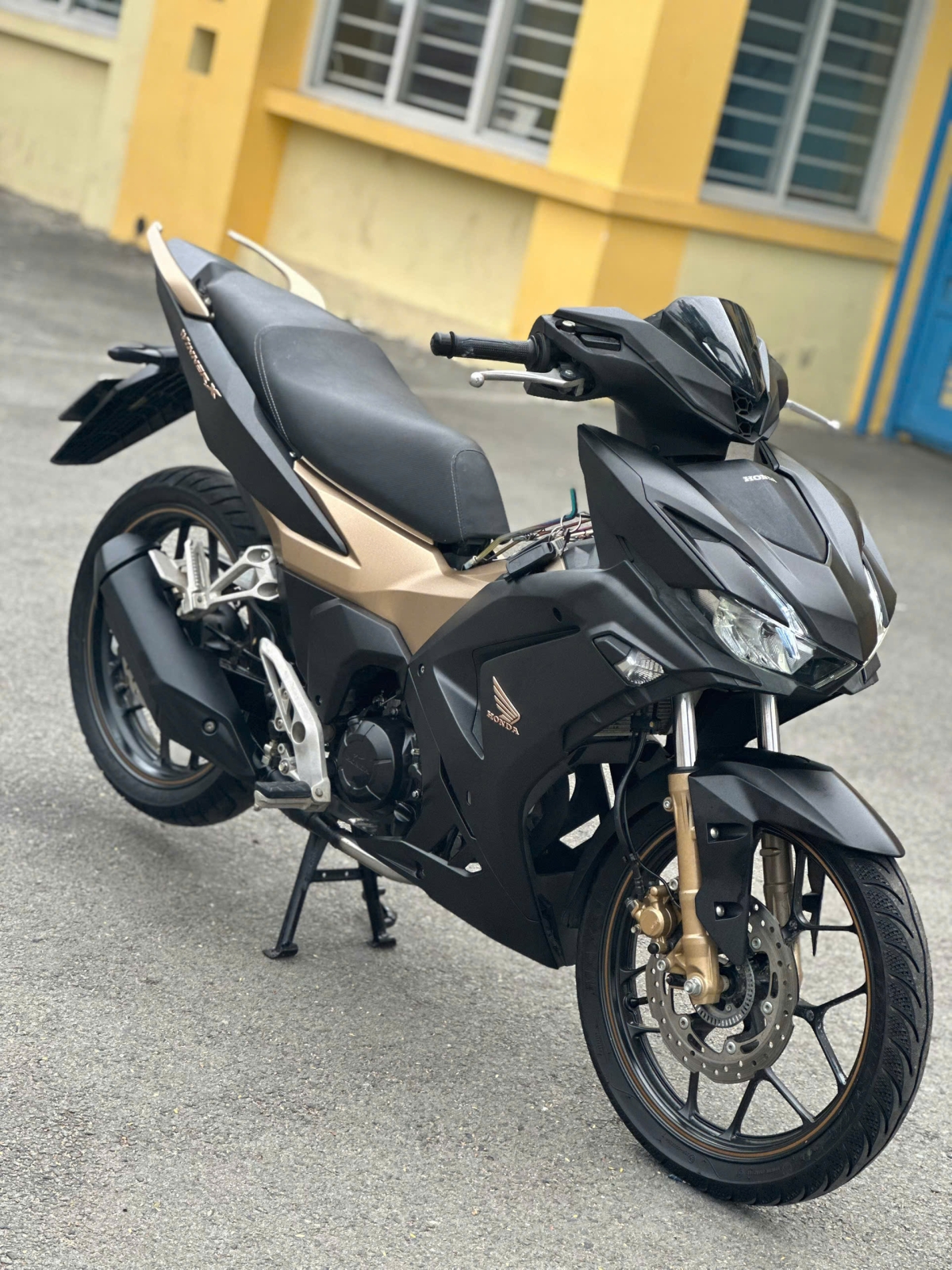 HONDA WINENR X V3 ABS BS 72E1-908.22