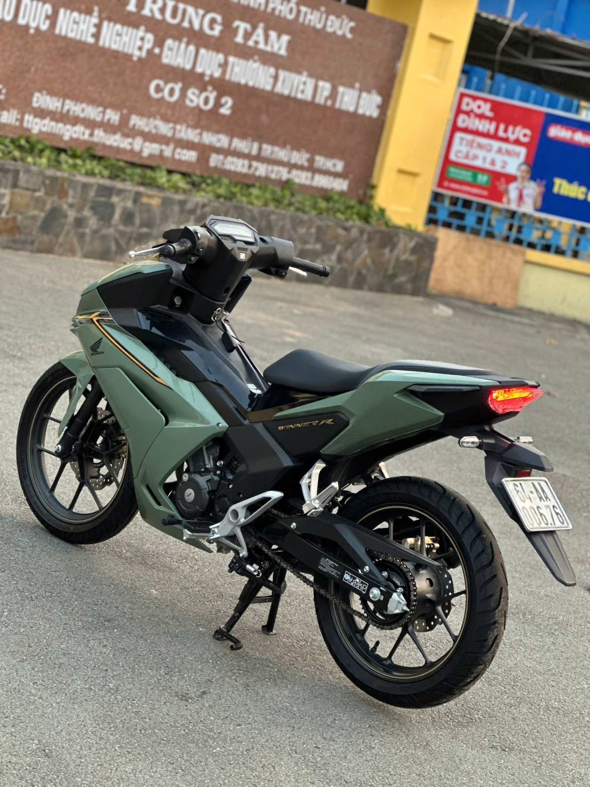 HONDA WINNER R BS 64AA-006.76