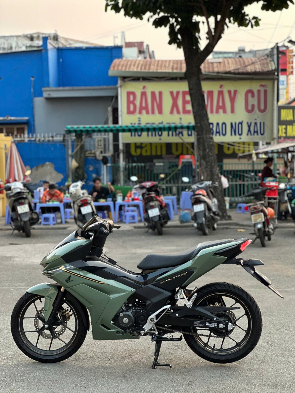 HONDA WINNER R BS 64AA-006.76