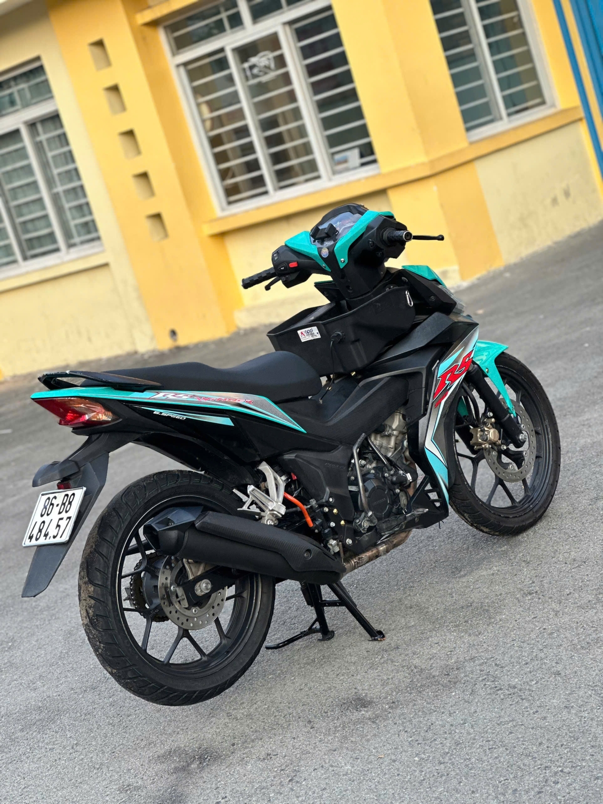 HONDA WINNER V1 86B8-484.57