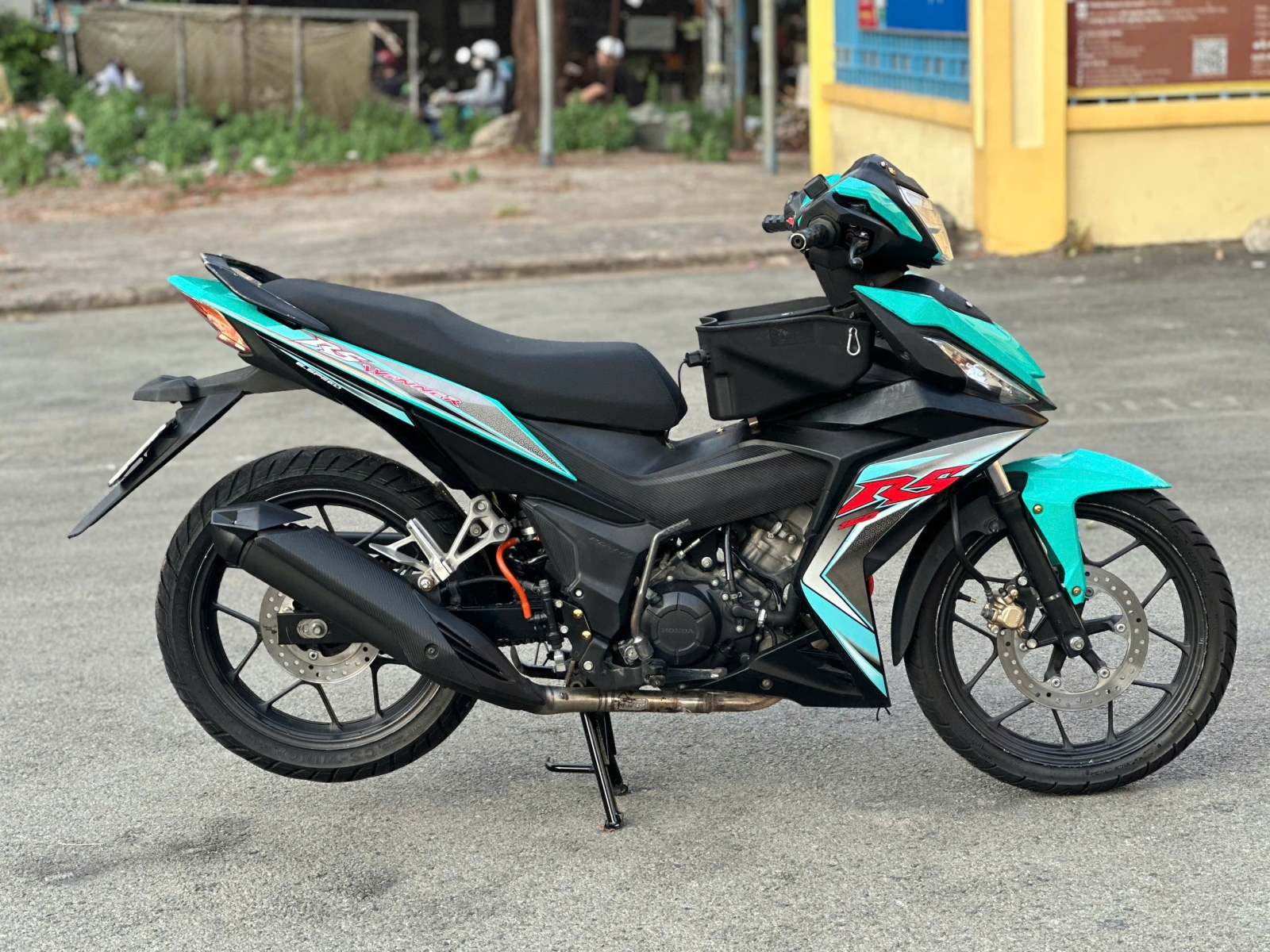 HONDA WINNER V1 86B8-484.57